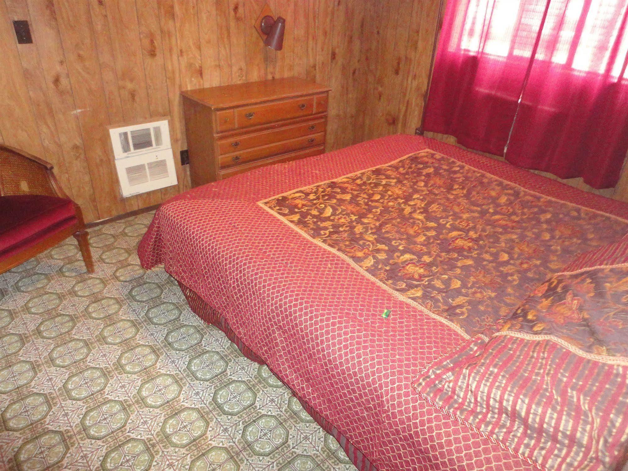 Empire Motel Saint Francis Eksteriør billede